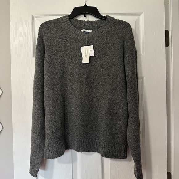 American Eagle Outfitters Sweaters - NWT American Eagle Gray Cozy Sweater S